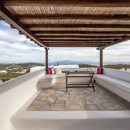 Villa Carmelita Holiday House With Pool By Stylishstays
