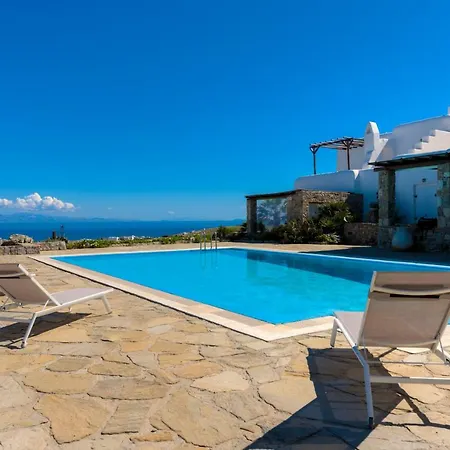 Carmelita Holiday House With Pool By Stylishstays Villa