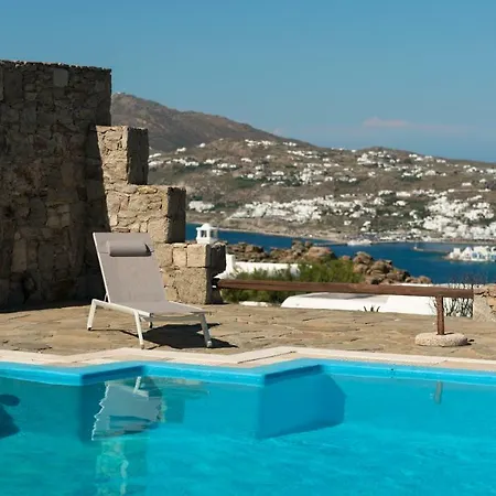 Villa Carmelita Holiday House With Pool By Stylishstays